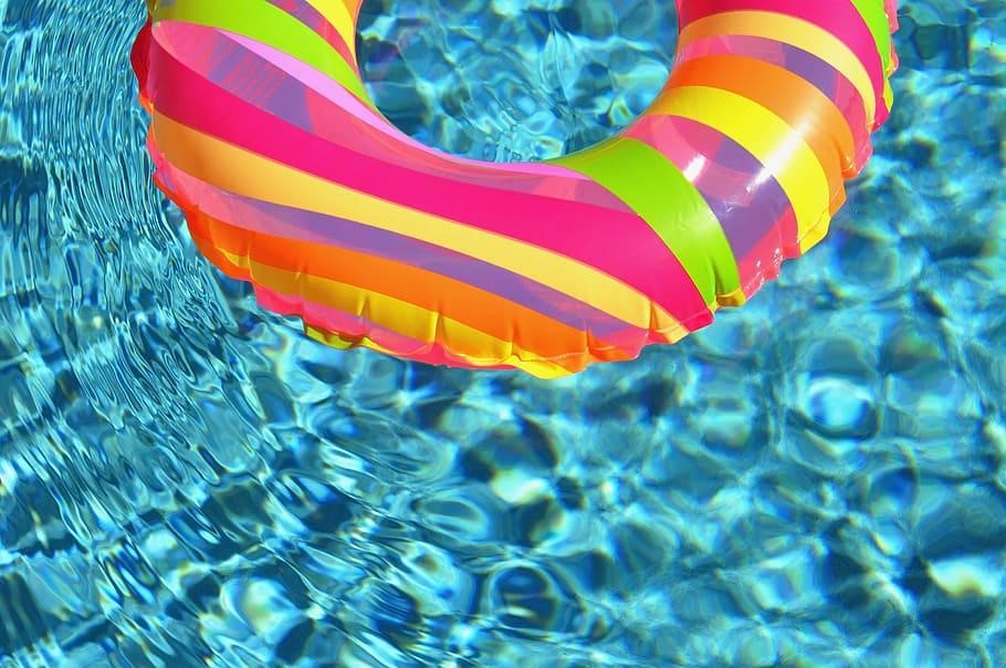 Top 10 Swimming Pool Accessories to Buy